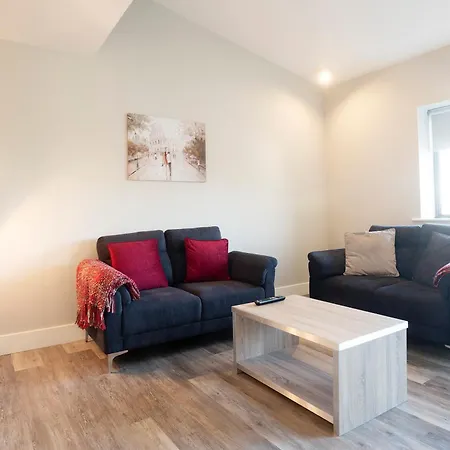 Apartamento Three Bedroom - Edward Square *